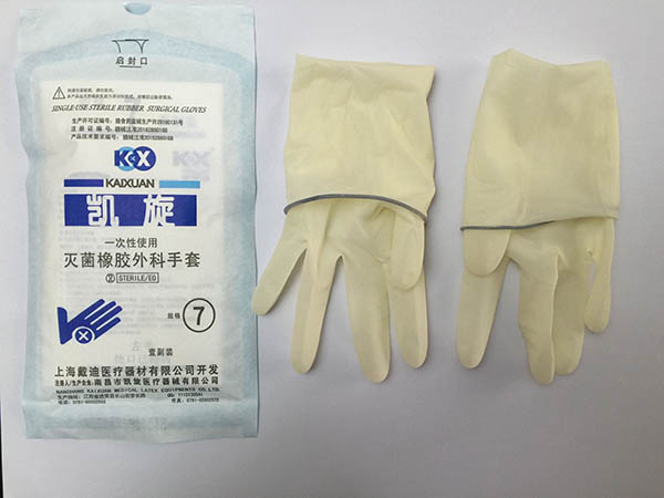 手術手套：雙向防護的關鍵屏障